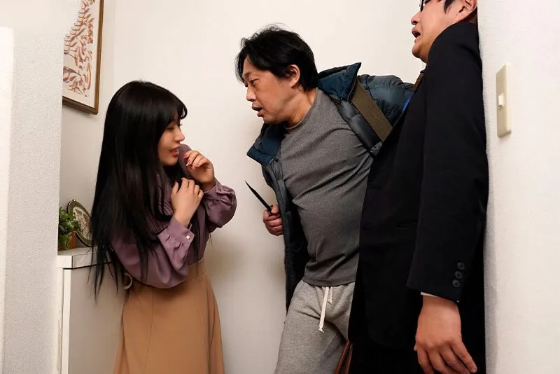 Cô gái đáng thương hại gặp lại kẻ hiếp dâm mình 10 năm trước