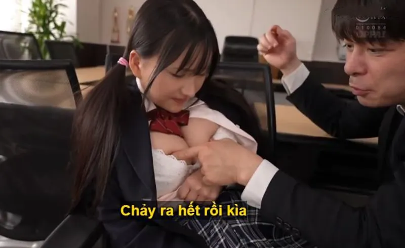 Ba năm trời, thầy giáo rèn luyện học trò ngực đẹp thành "bình đựng tinh"